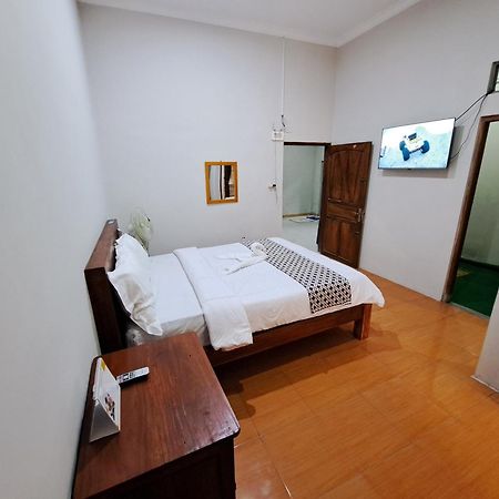 Romadhoni Homestay Magelang Zimmer foto