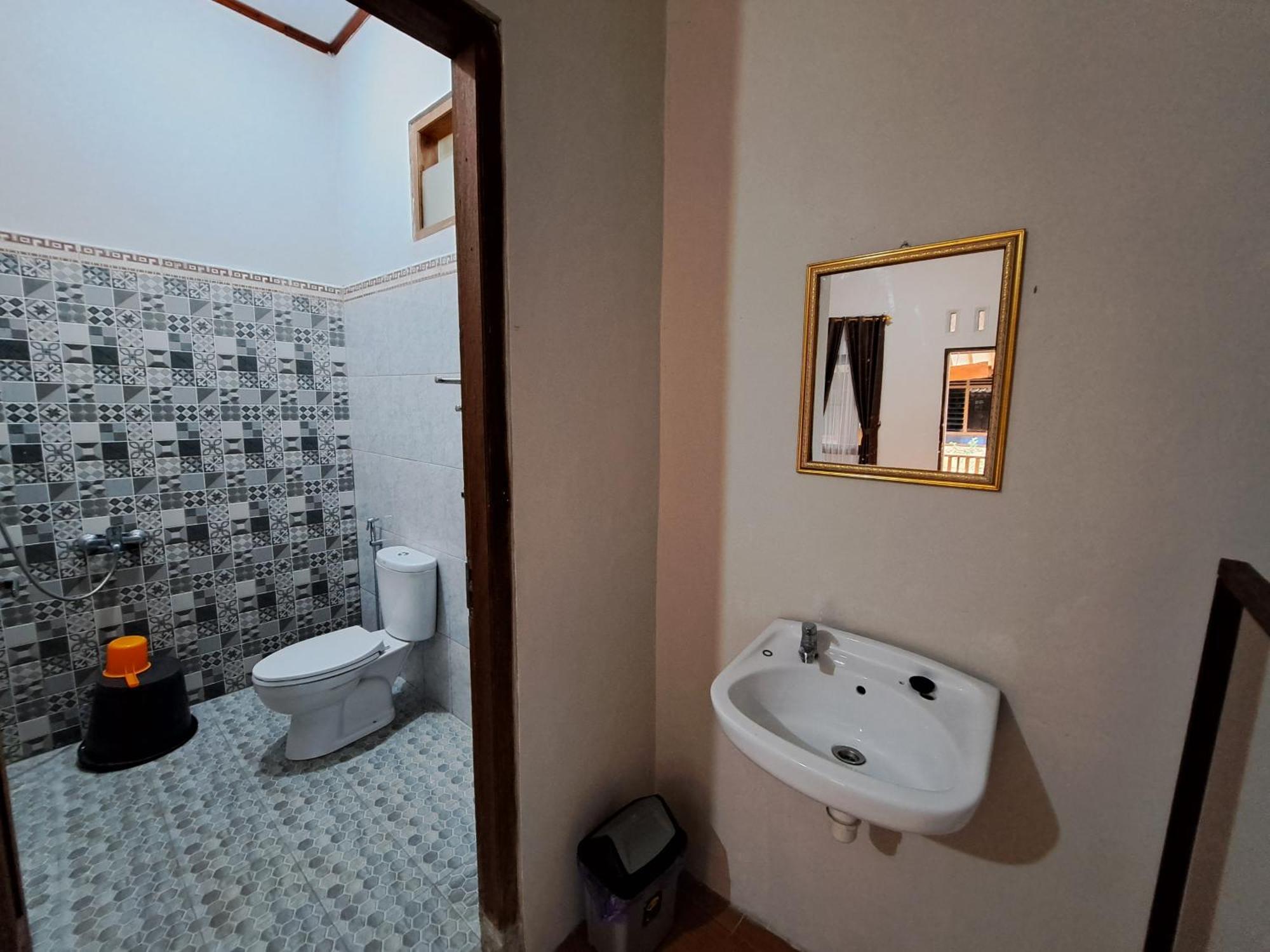 Romadhoni Homestay Magelang Zimmer foto